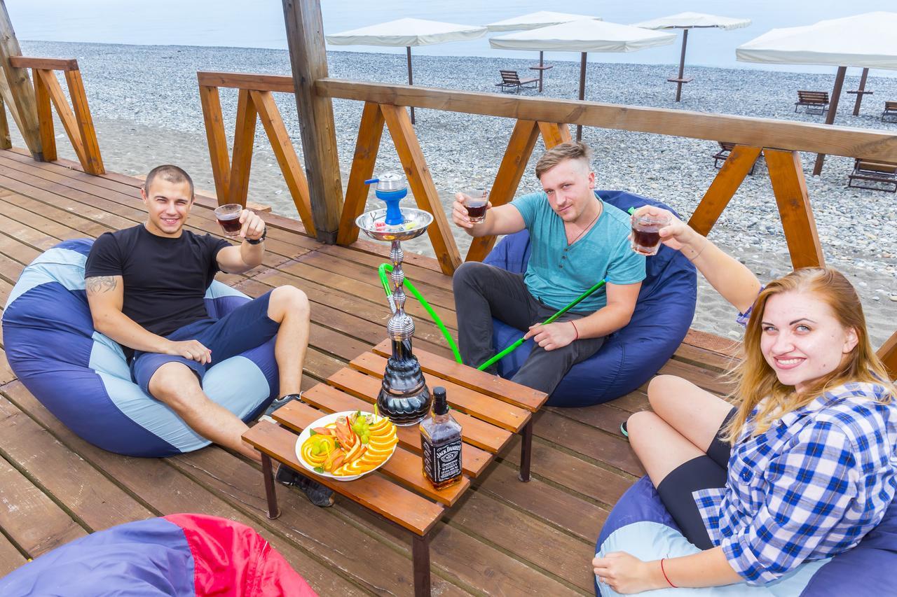 Napra Hotell Tsandrypsj Exteriör bild